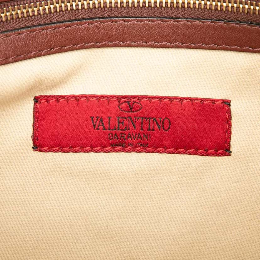 Valentino Large Leather Rockstud Clutch Red Leather Good condition - Box View