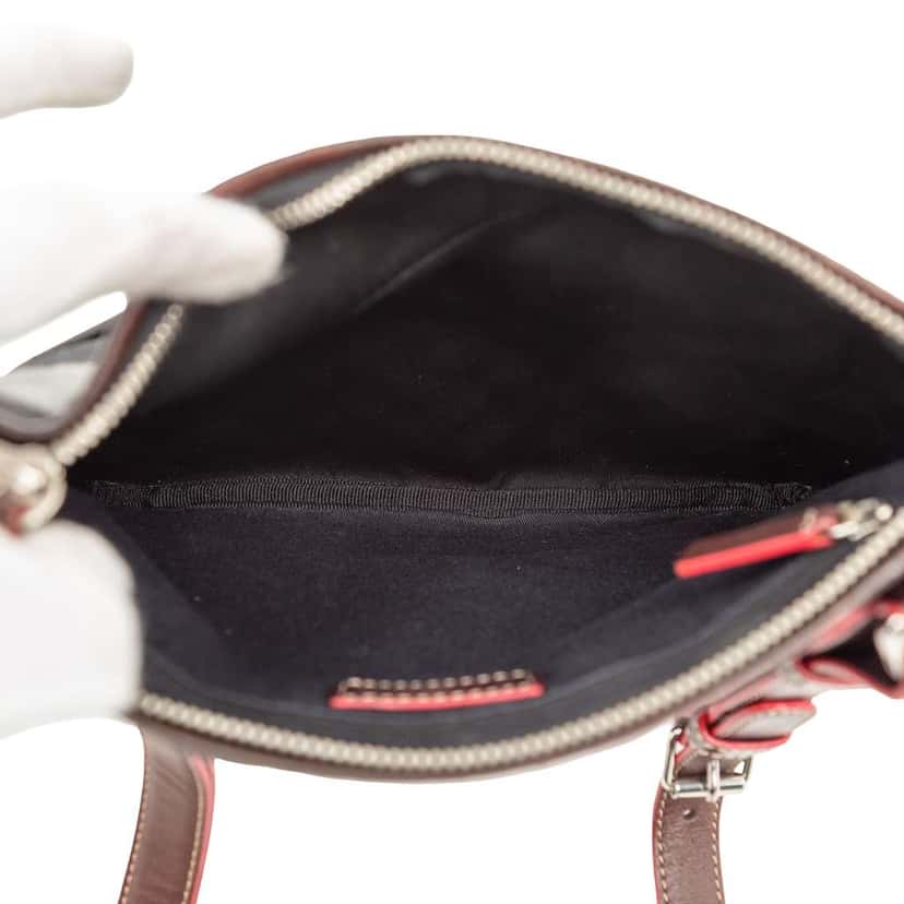 Loewe Anagram Canvas Crossbody Black Canvas Good condition - Model View