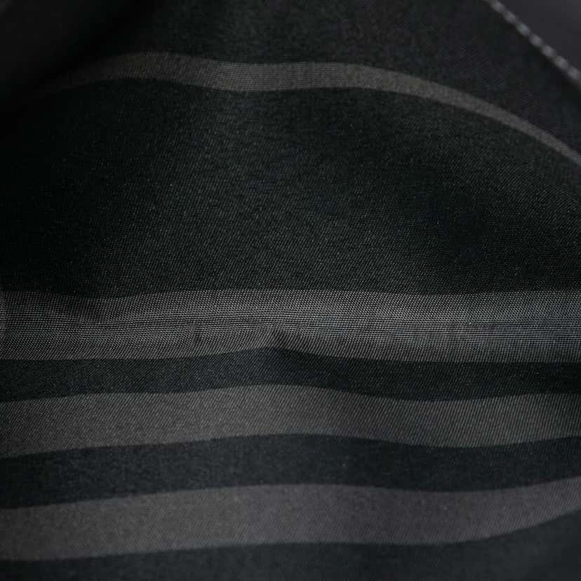 Burberry Leather iPad Case Grey Leather Good condition - Model View