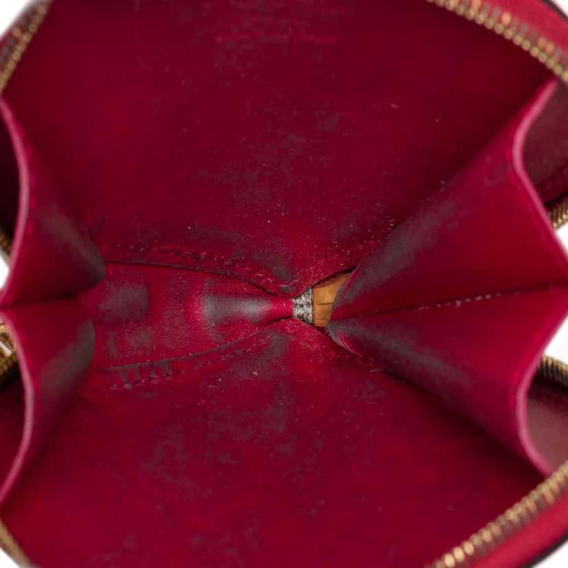 Louis Vuitton Monogram Vernis Heart Coin Purse Red Leather Good condition - Model View