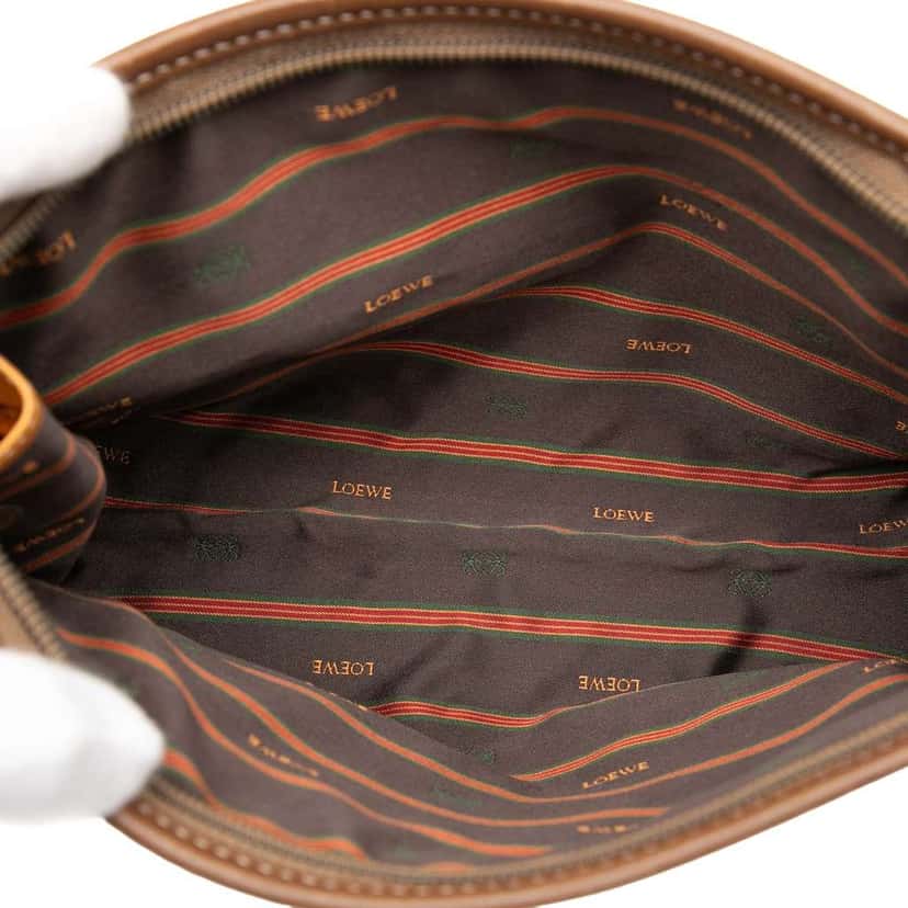 Loewe Leather Anagram Clutch Brown Leather Very good condition - Model View