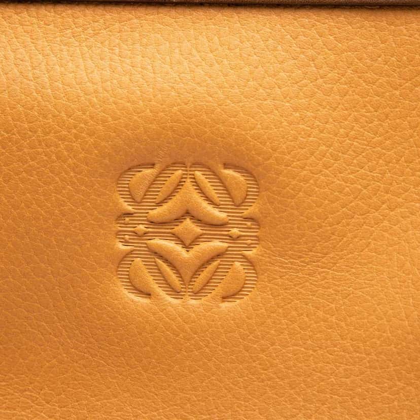 Loewe Leather Anagram Clutch Brown Leather Very good condition - Box View