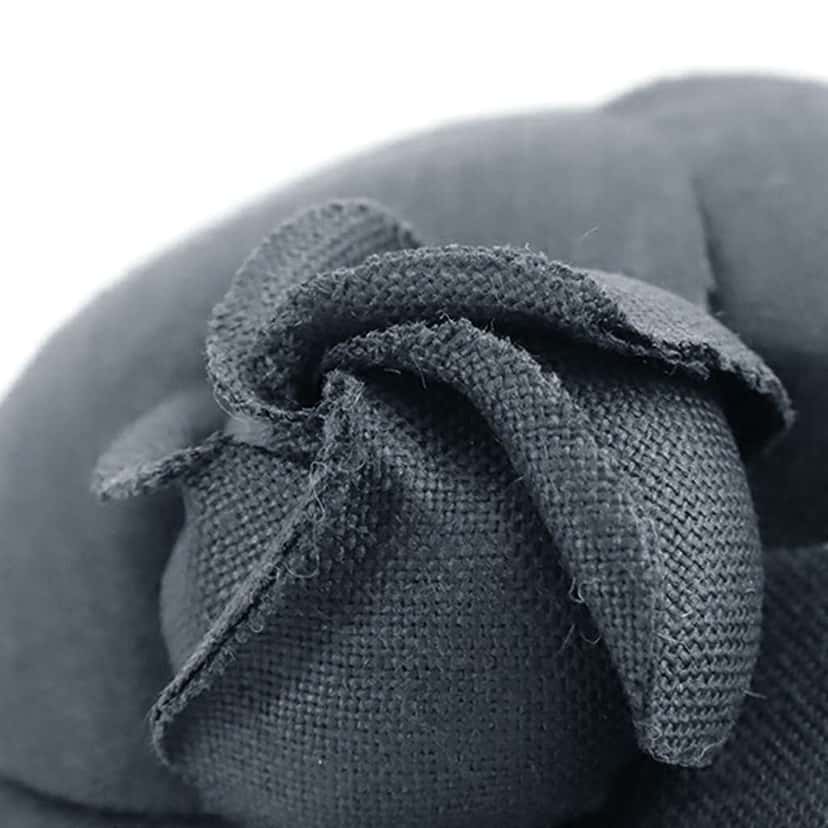 Chanel Abaca Camellia Brooch Blue Good condition - Model View