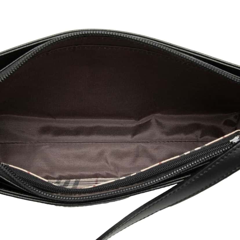 Burberry Leather Shoulder Bag Black Leather Good condition - Model View