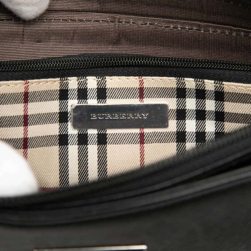 Burberry Leather Shoulder Bag Black Leather Good condition - Box View