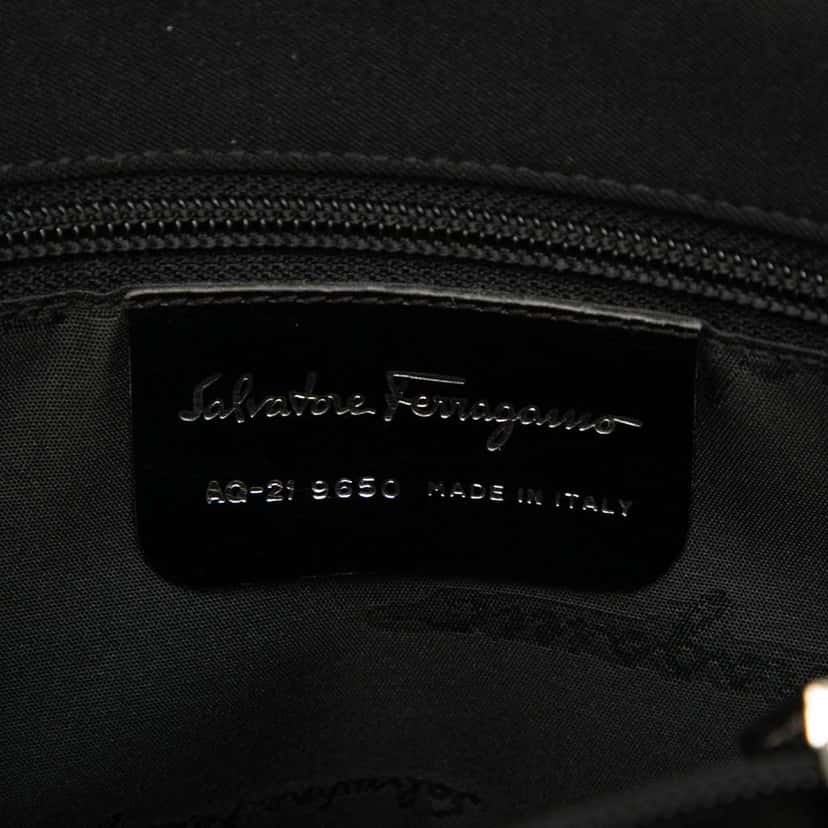 Salvatore Ferragamo Nylon Handbag Black Good condition - Box View