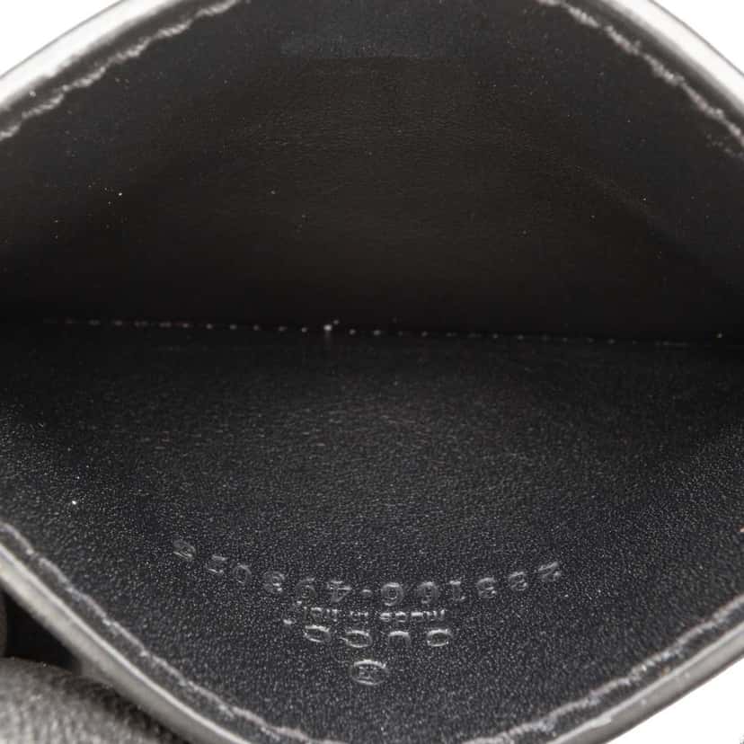 Gucci GG Supreme Card Holder Beige Very good condition - Model View