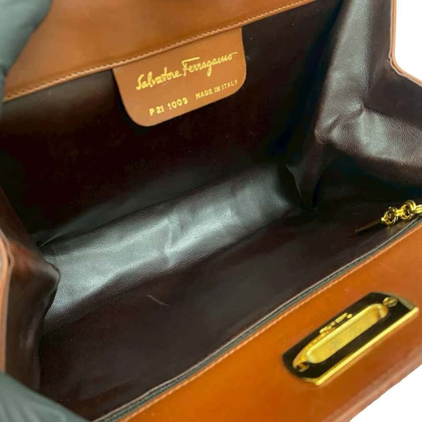 Salvatore Ferragamo Leather Gancini Chain Crossbody Brown Leather Good condition - Box View