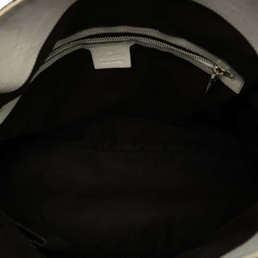 Gucci GG Canvas Charlotte Hobo Beige Very good condition - Model View