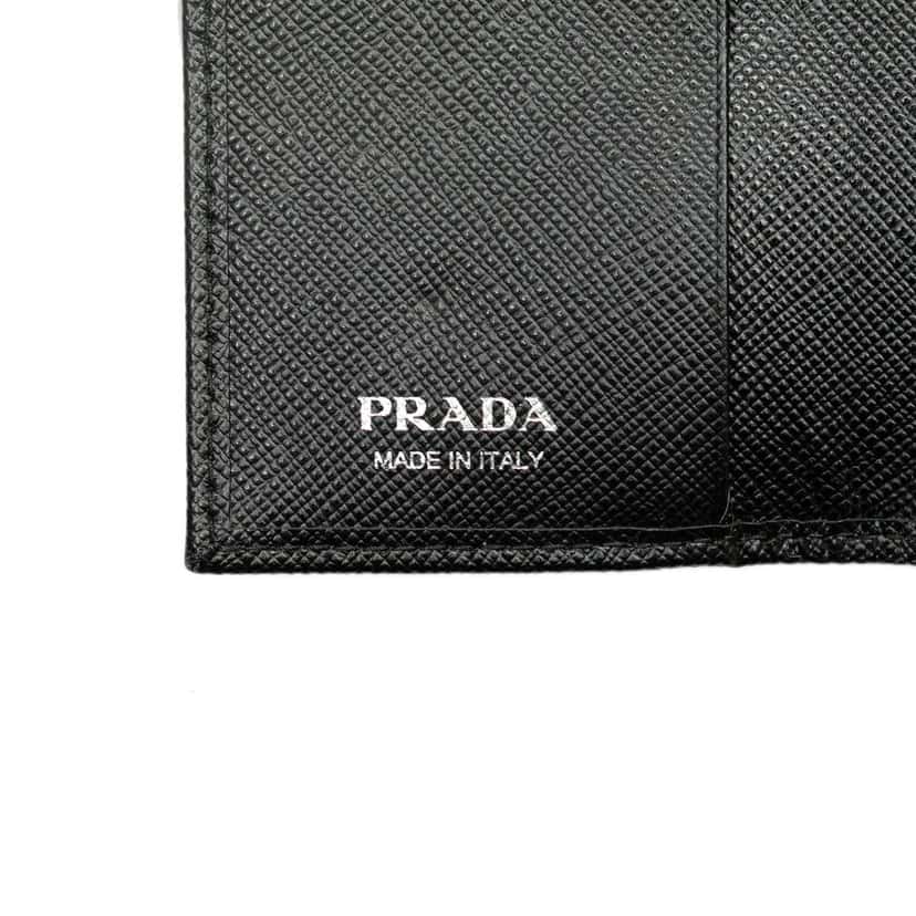 Prada Saffiano Key Holder Black Leather Good condition - Box View