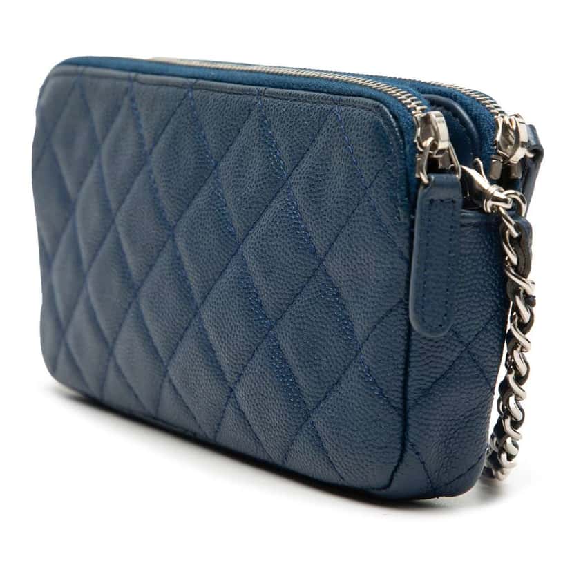 Chanel CC Quilted Caviar Double Zip Clutch With Chain Blue Leather Good condition - Back View