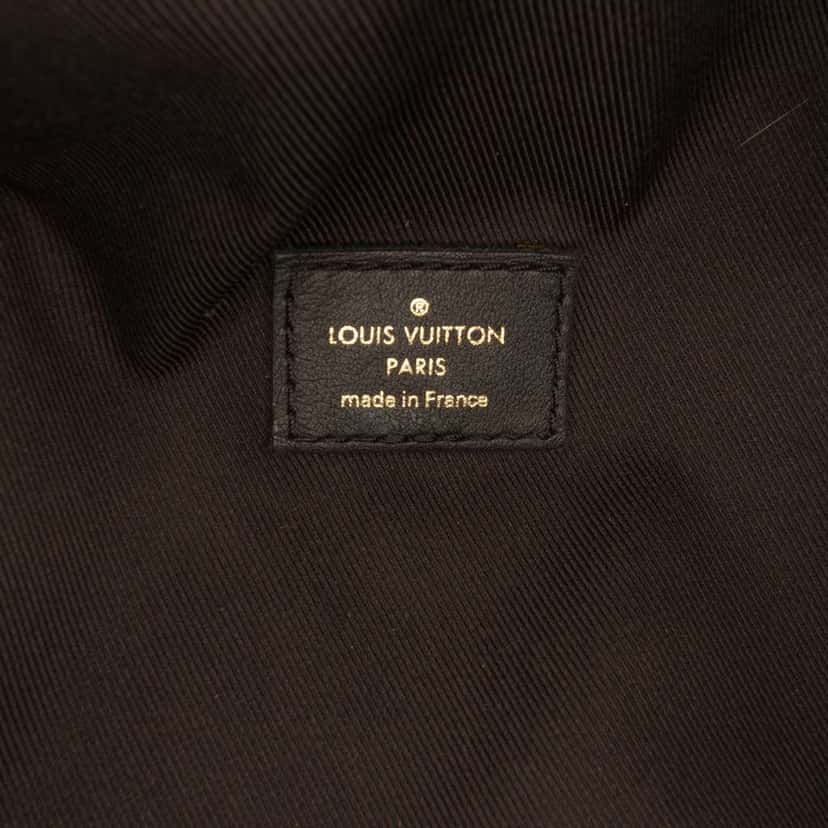 Louis Vuitton New Wave Bumbag Black Leather Good condition - Box View