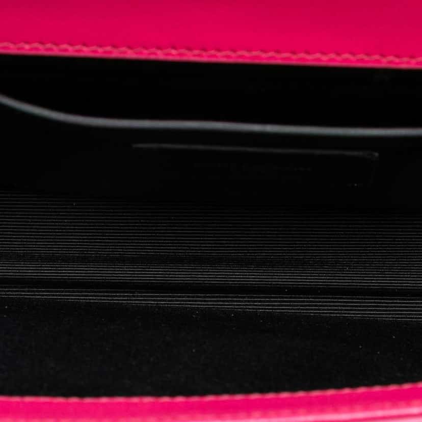 Saint Laurent Grain de Poudre Monogram Cassandre Clutch Pink Leather Good condition - Model View