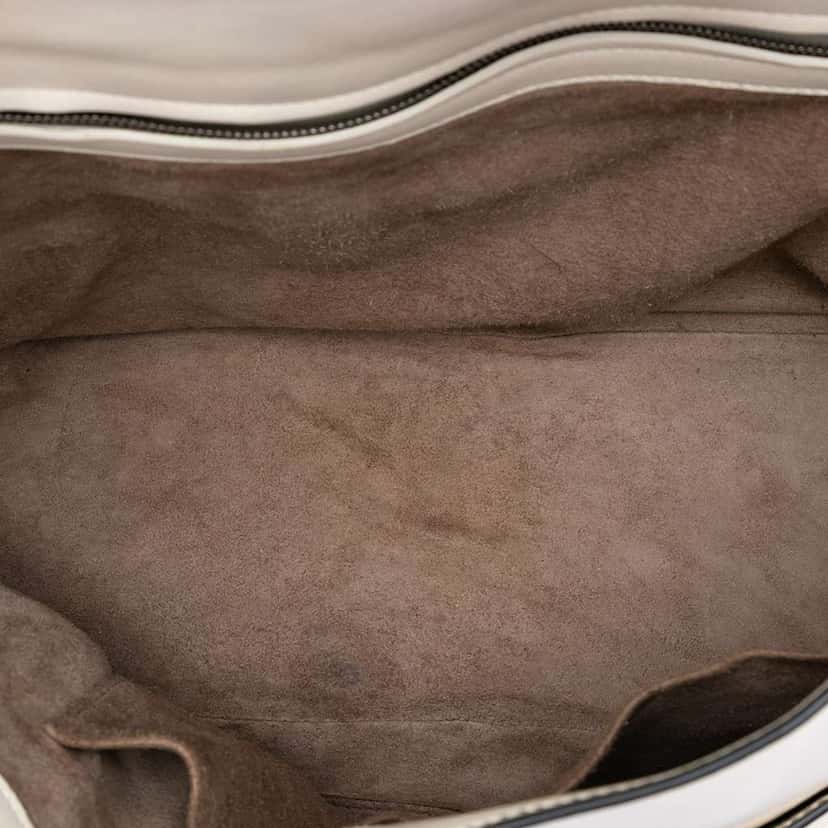 Bottega Veneta Intrecciato Trimmed Lambskin Grommet Top Handle Bag White Leather Very good condition - Model View