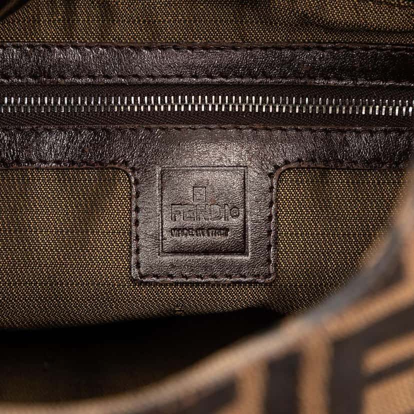 Fendi Zucca Canvas Shoulder Bag Brown Canvas Very good condition - Box View