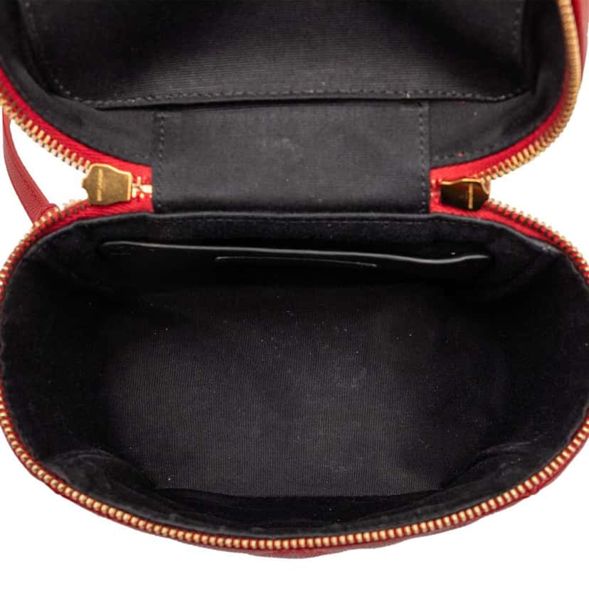 Saint Laurent Grain de Poudre Quilted 80s Vanity Bag Red Leather Very good condition - Model View