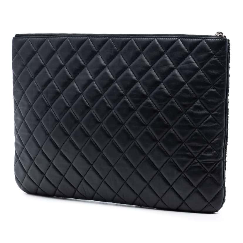Chanel Large Quilted Tweed and Lambskin Camellia O Case Clutch Black Tweed Very good condition - Back View