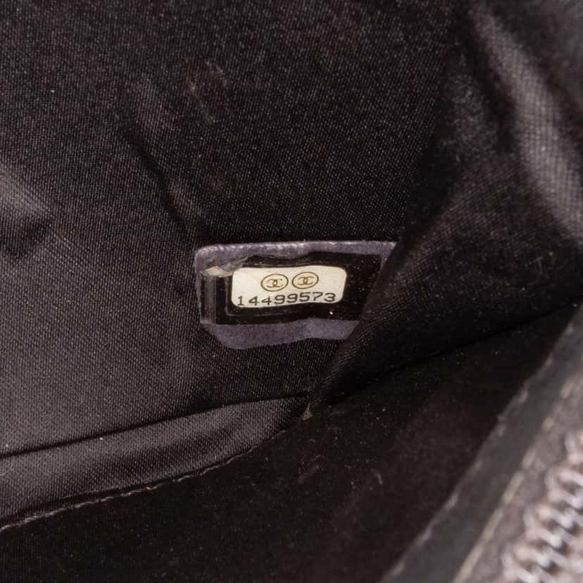 Chanel CC Quilted Patent Brilliant East West Wallet On Chain Black Leather Very good condition - Box View