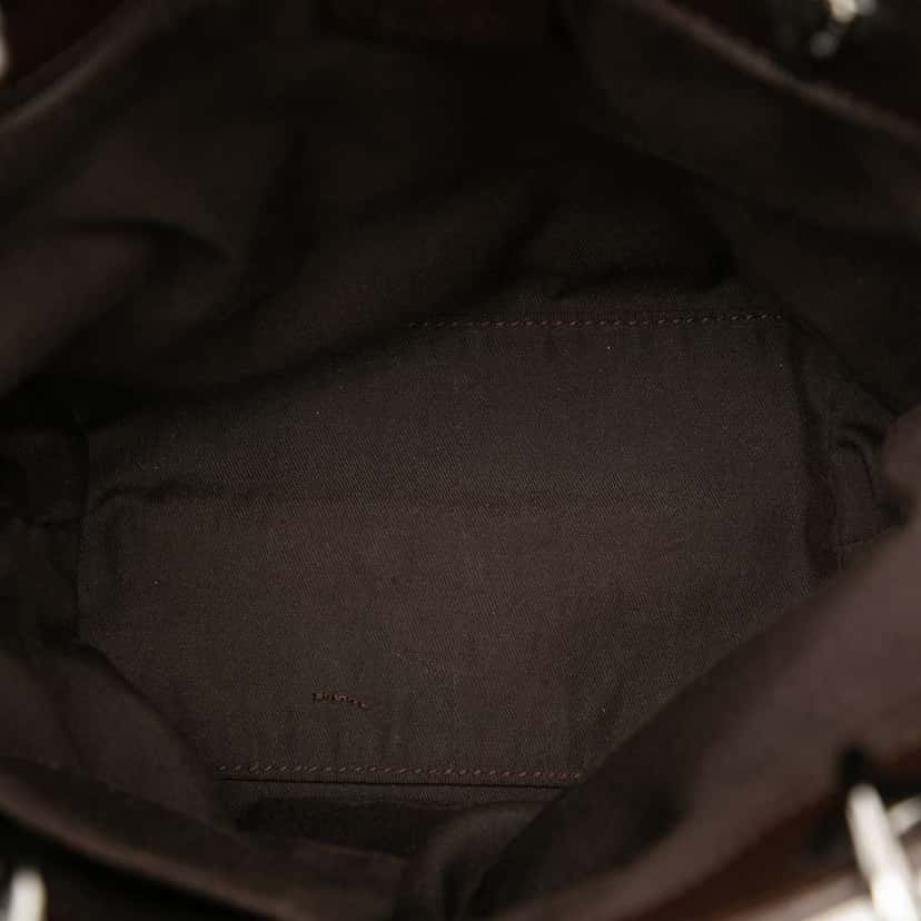 Gucci GG Canvas Eclipse Tote Beige Very good condition - Model View