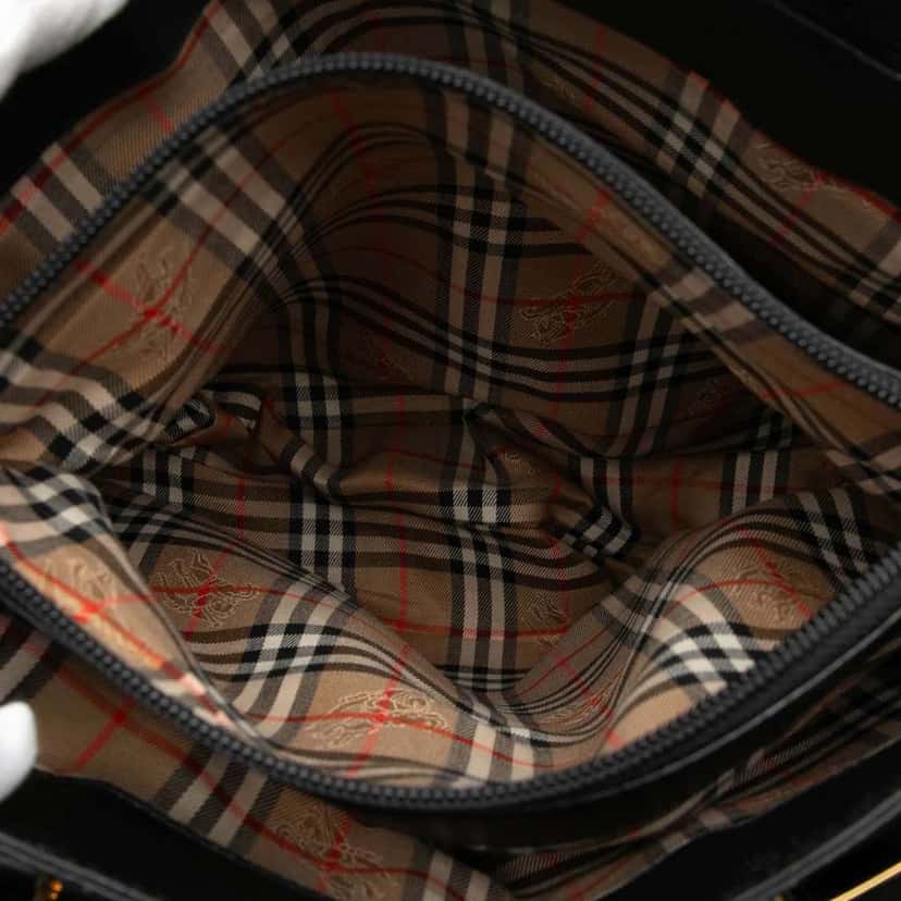 Burberry Leather Tote Black Leather Good condition - Model View