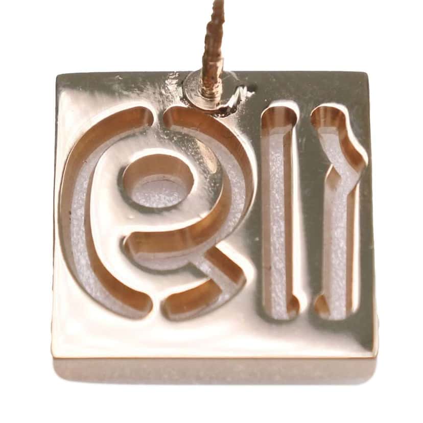 Chanel Gold Plated Rhinestone No 19 Pin Badge Brooch Gold Metal Good condition - Inside View