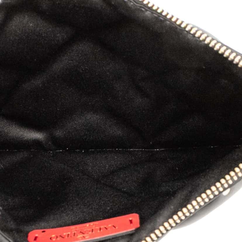 Valentino Leather Polka Dot Rockstud Clutch Black Leather Good condition - Model View