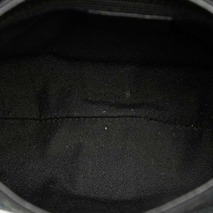 Gucci GG Canvas Belt Bag Black Canvas Good condition - Model View