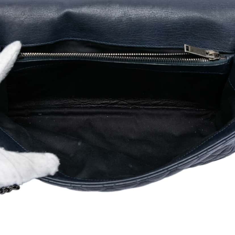 Saint Laurent Large Triquilt Sheepskin Monogram College Bag Blue Leather Good condition - Model View