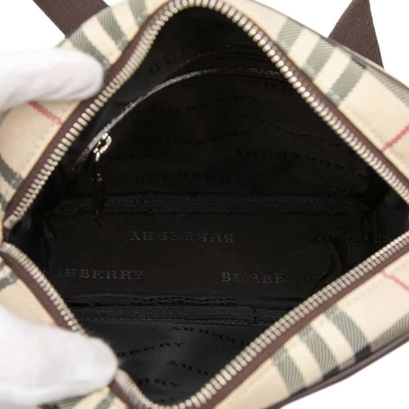 Burberry House Check Canvas Crossbody Beige Very good condition - Model View