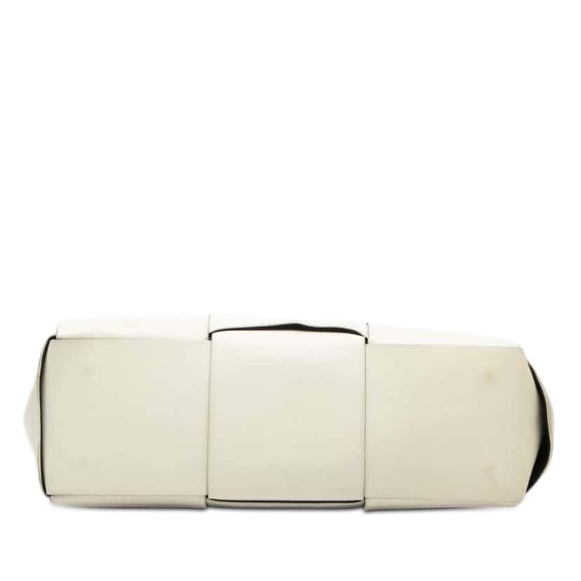 Bottega Veneta Medium Nappa Maxi Intrecciato Arco Tote White Leather Very good condition - Inside View