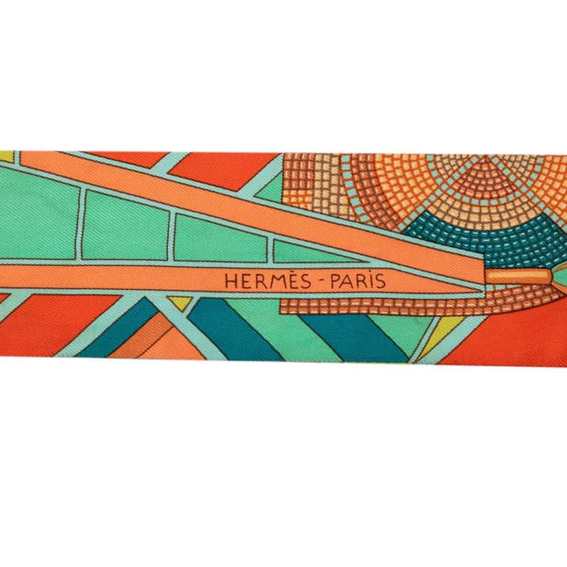Hermès L Art Indien Des Plaines Silk Twilly Scarf Orange Silk Good condition - Back View