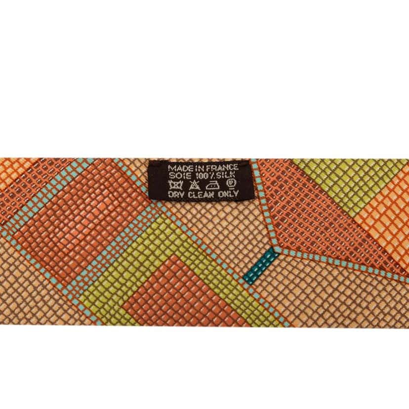 Hermès L Art Indien Des Plaines Silk Twilly Scarf Orange Silk Good condition - Model View