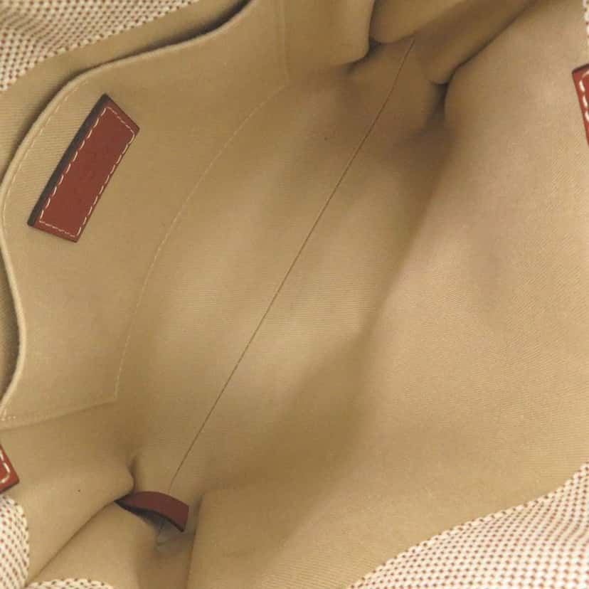 Chloé Small Canvas Woody Tote Beige Canvas Very good condition - Model View