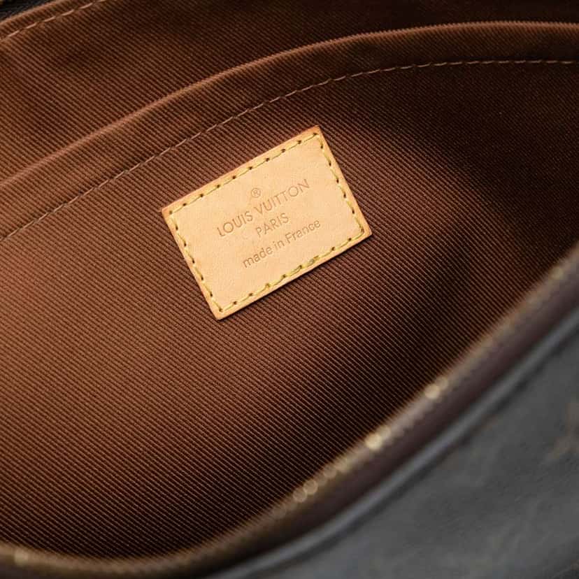 Louis Vuitton Monogram Etui Voyage MM Brown Very good condition - Box View