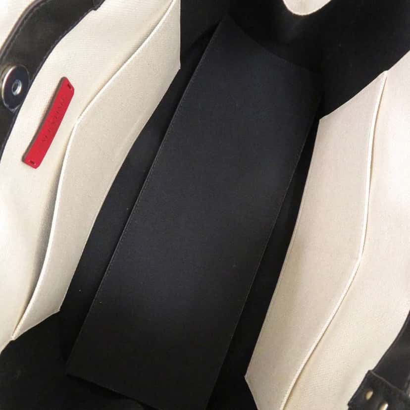 Valentino Medium Canvas Rockstud VLTN Tote White Canvas Good condition - Model View