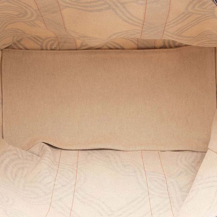 Hermès Toile Noeuds Marins Beach Tote Beige Good condition - Model View