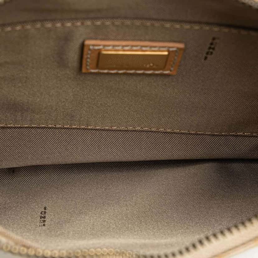 Fendi Zucchino Canvas Oyster Shoulder Bag Beige Good condition - Model View