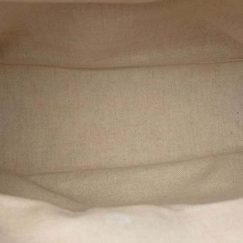 Gucci GG Supreme Backpack Beige Good condition - Model View