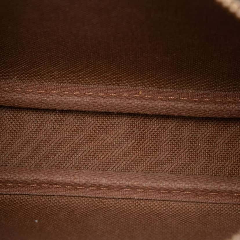 Louis Vuitton Monogram Mini Pochette Accessoires Brown Good condition - Model View