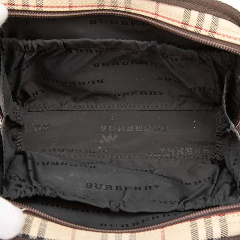Burberry House Check Canvas Cosmetic Pouch Beige Good condition - Model View