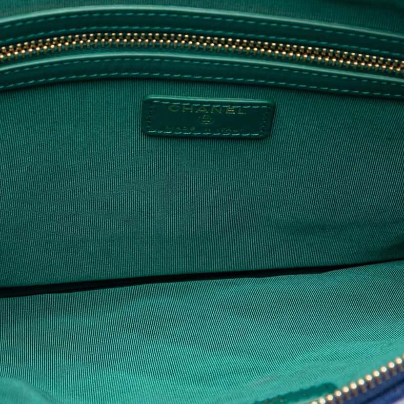 Chanel Medium Quilted Jersey O Case Clutch Blue Cotton Good condition - Model View