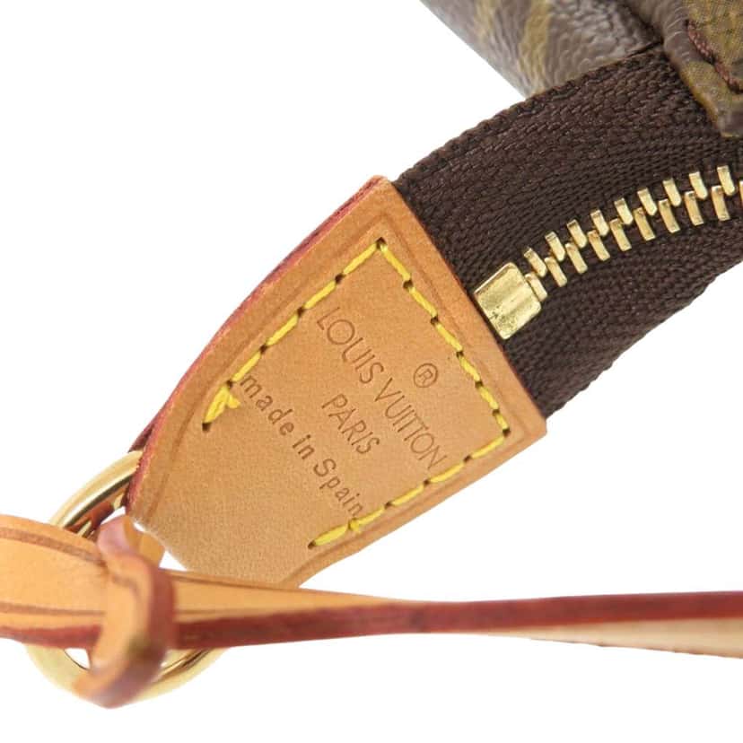 Louis Vuitton Monogram Pochette Accessoires Brown Good condition - Box View