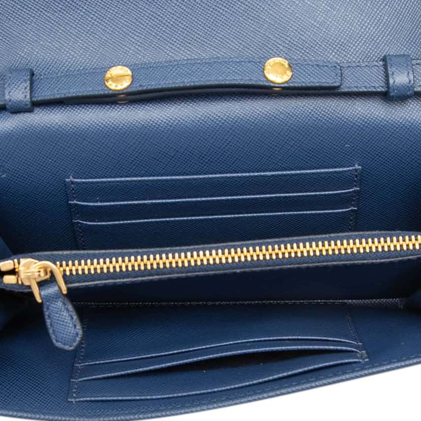 Prada Saffiano Lux Bow Wallet On Strap Blue Leather Very good condition - Model View