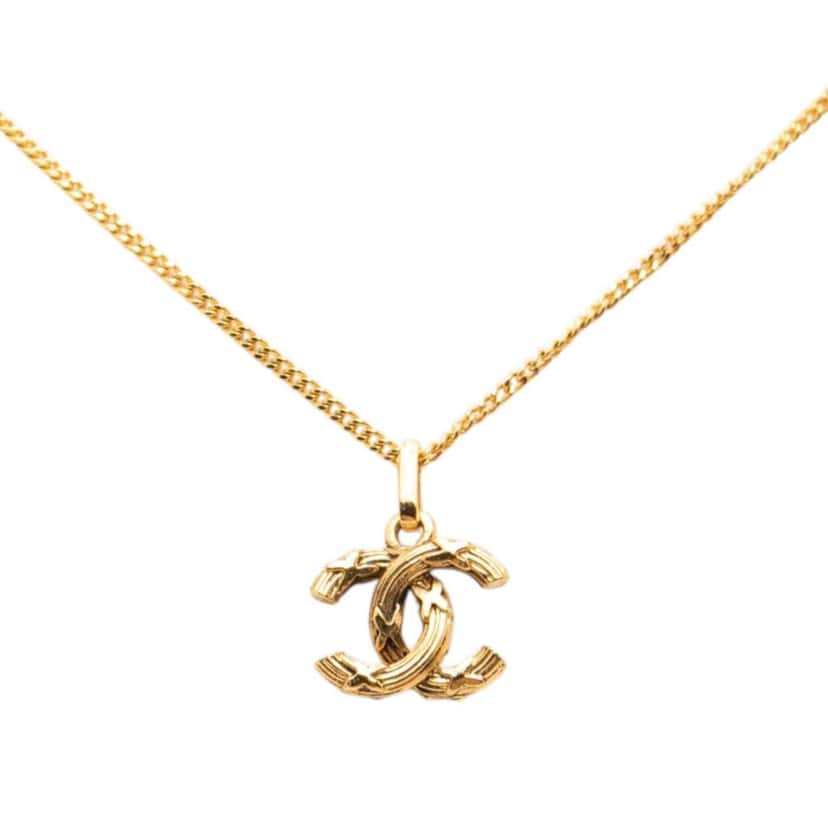 Chanel Gold Plated CC Pendant Necklace Gold Metal Very good condition - Back View