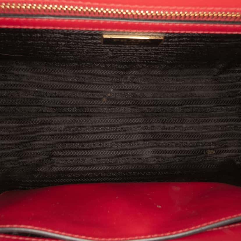 Prada Soft Calf Trimmed Saffiano Lux Satchel Red Leather Good condition - Model View