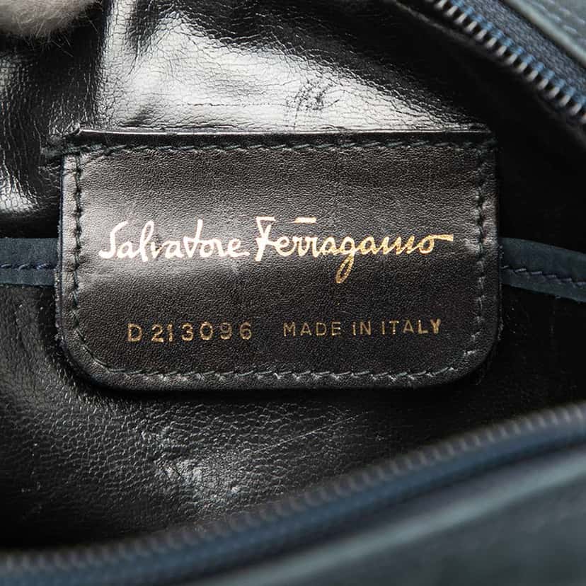 Salvatore Ferragamo Suede Vara Bow Crossbody Blue Leather Good condition - Box View