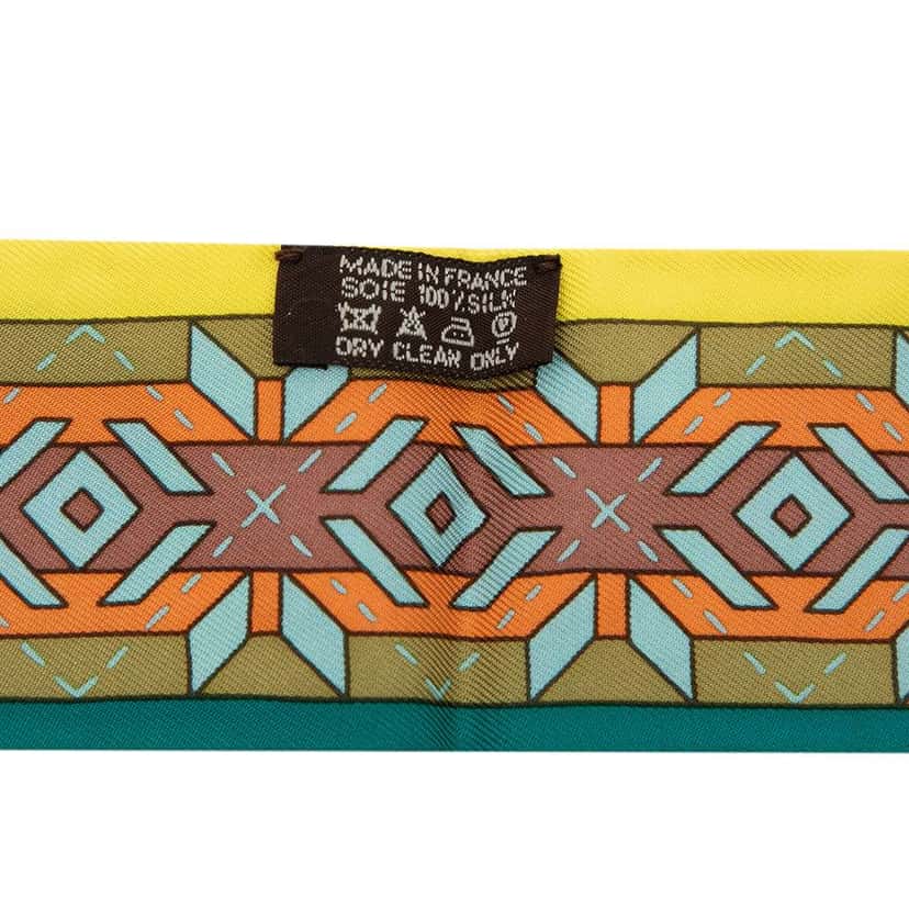 Hermès Belles Du Mexique Silk Twilly Scarf Yellow Silk Very good condition - Inside View