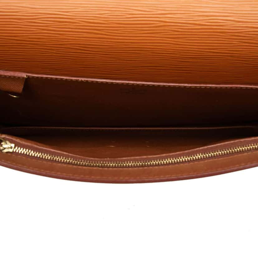 Louis Vuitton Epi Serviette Conseiller Brown Leather Fair condition - Model View