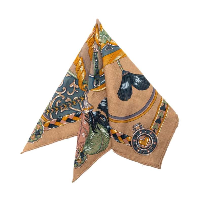 Hermès Harnais de Coeur Cashmere Silk Scarf 45 Brown Wool Very good condition - Front View