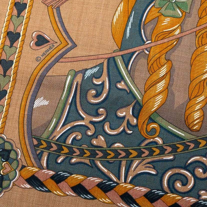 Hermès Harnais de Coeur Cashmere Silk Scarf 45 Brown Wool Very good condition - Model View